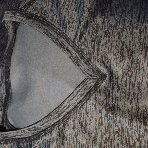 FREE Workout tee - Picture 4 of 4